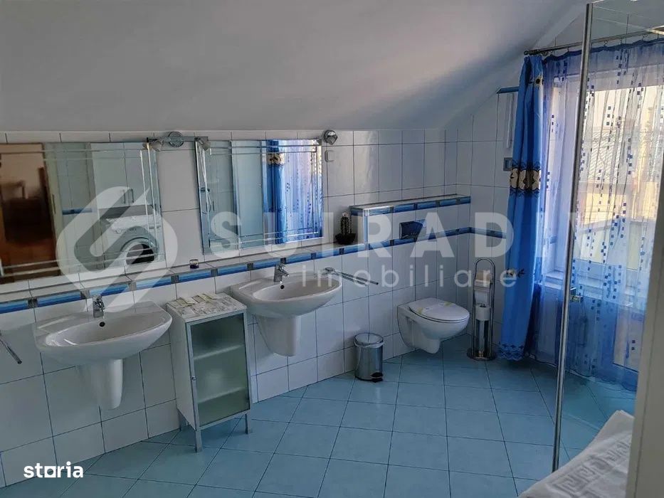 Apartament cu scara interioara, parcare- Europa