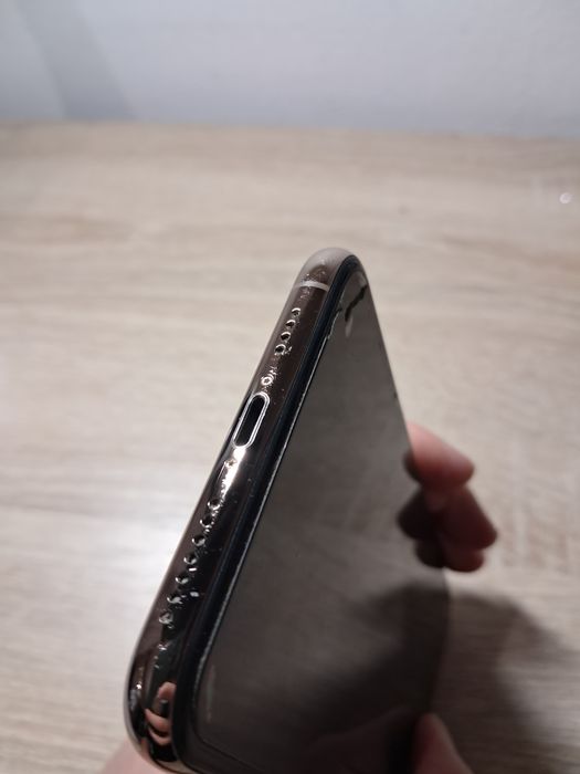 iPhone 11 Pro Max 256GB Gold – Funcțional, folie, husă, cablu