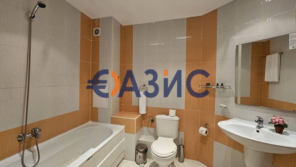 Продава се Двустаен апартамент в Царево - 99 кв.м за 953 €/кв.м - Снимка #2