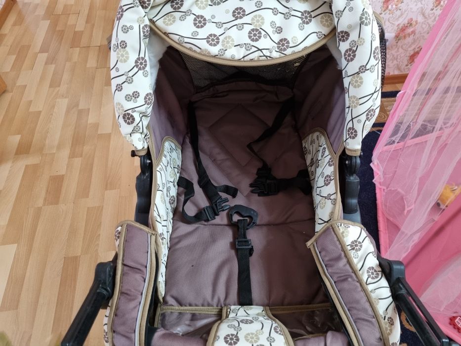 Детская коляска на все сезоны