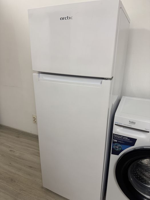 Vand frigider ARCTIC