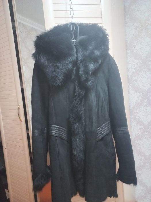 Продам дубленку 
Размер 44
Цена : 10 -15 тыс