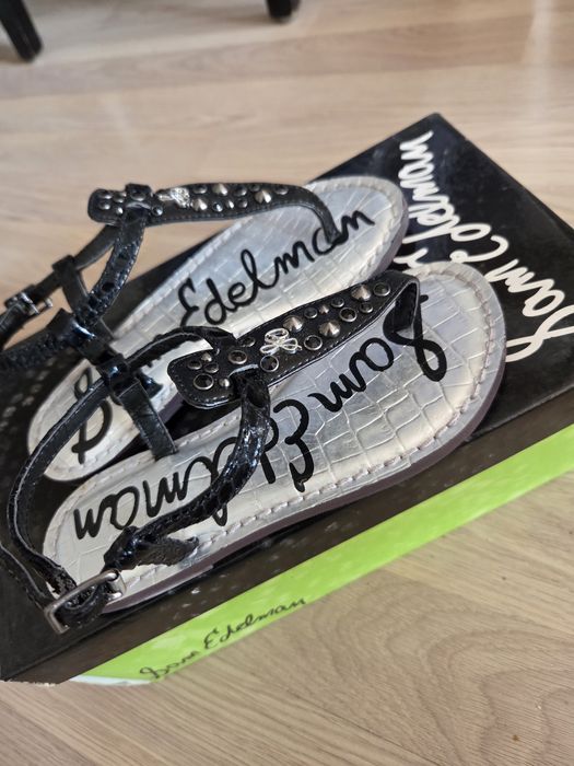 Sam Edelman, Bumbums, LCW Waikiki, HM, Disney Reserved