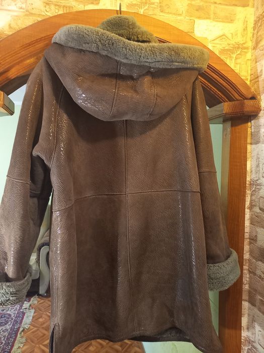 Продаю дублёнку женскую