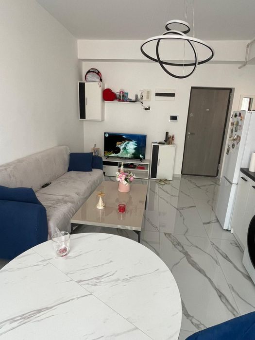 Inchiriez studio ( 2 cam)