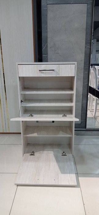 Шикарная обувница