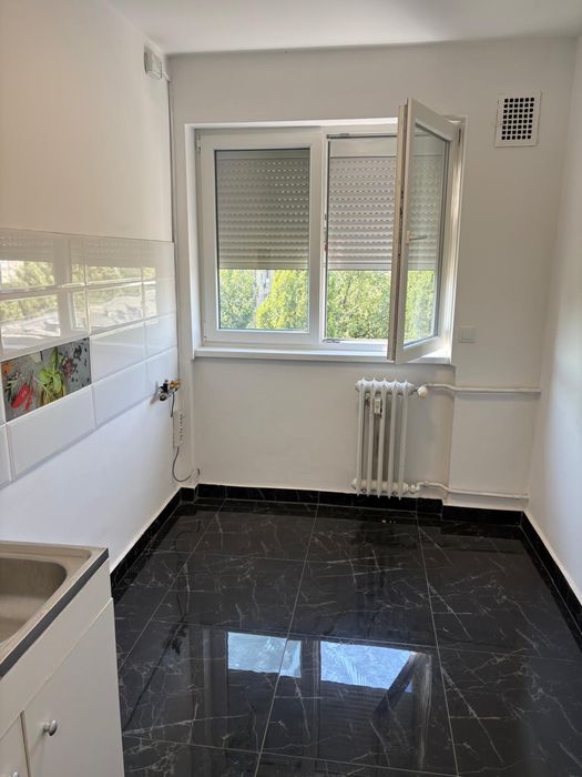 Vând apartament 2 camere, zona Bulevardul Timișoara-Romancierilor