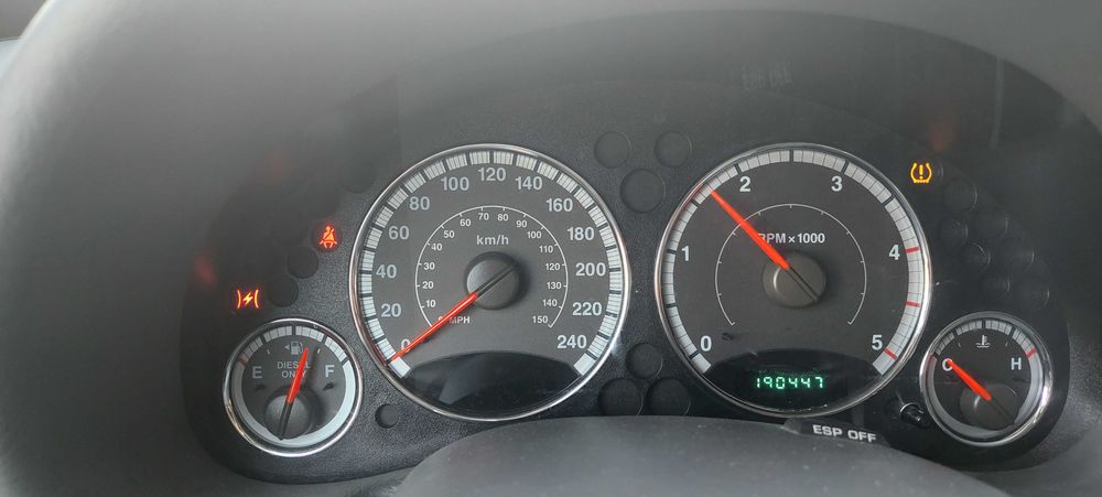 Jeep Cherokee 2,8 CDI, Джип Чероки на части! 
Юли 2006