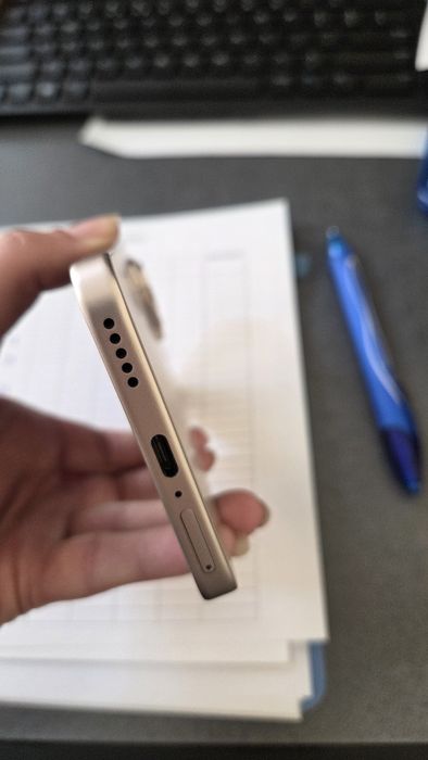 Honor 400 5G – 8GB RAM / 256GB – ca nou – 2 luni utilizare  husă+cutie