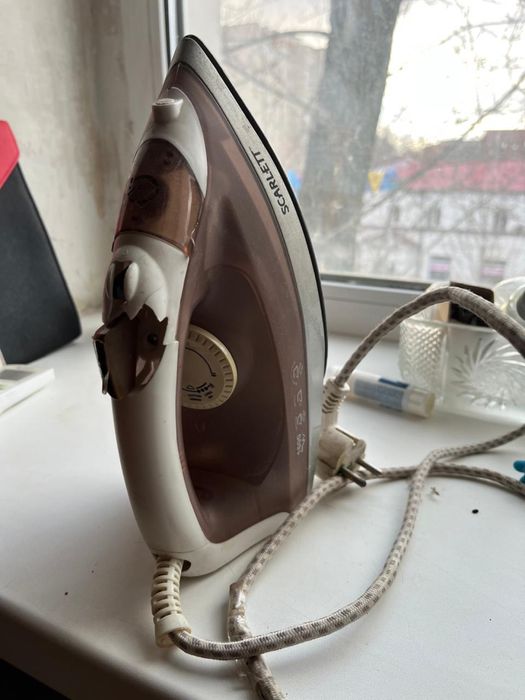 Утюг в хорошем состоянии