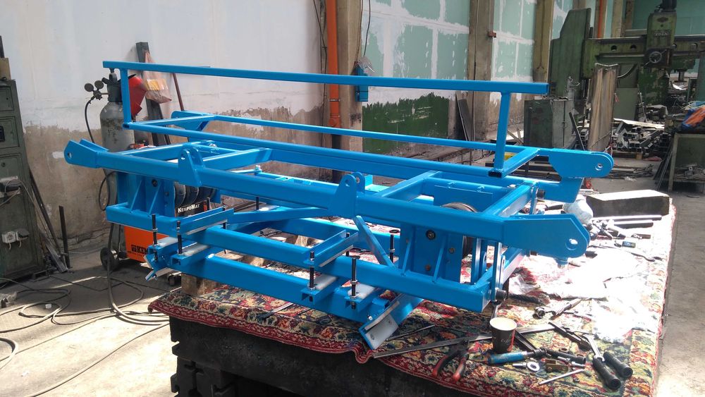 Заваръчни услуги и метални конструкции.