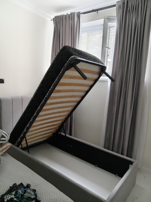 Продам кровать большую