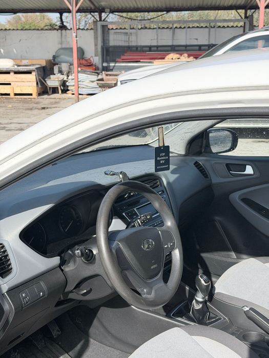 HYUNDAI i20 2015 — imagine 3