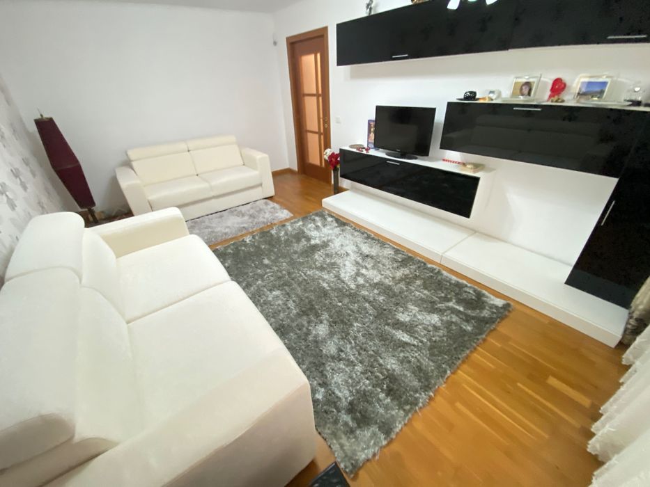 Apartament 3 camere grui