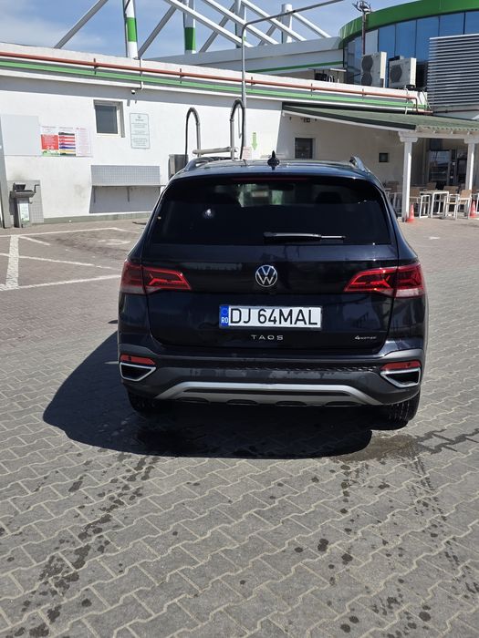 Volkswagen t roc taos