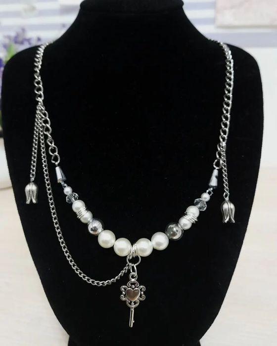 Подвеска с жемчугами и кулоном