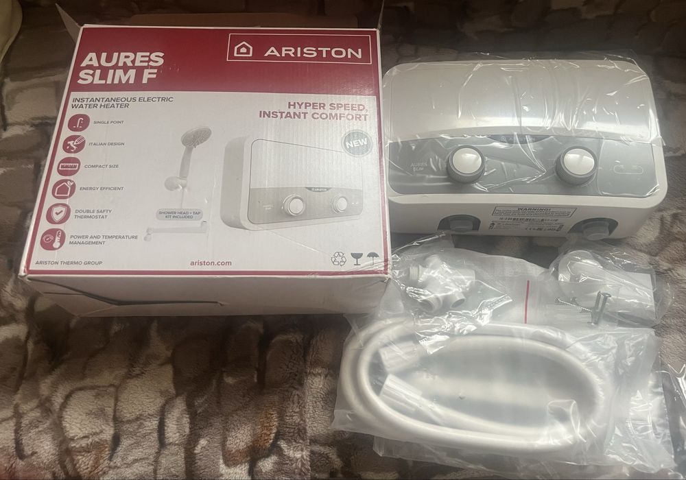 Instant apă caldă Ariston