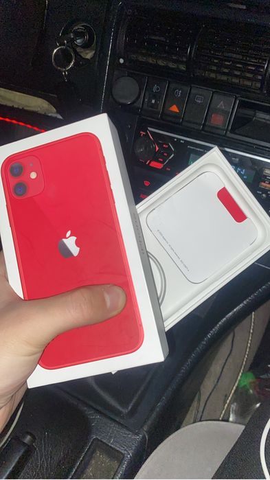 Продам  айфон  11
