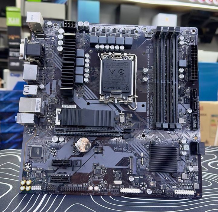 Материнка Gigabyte B760M DS3H DDR4