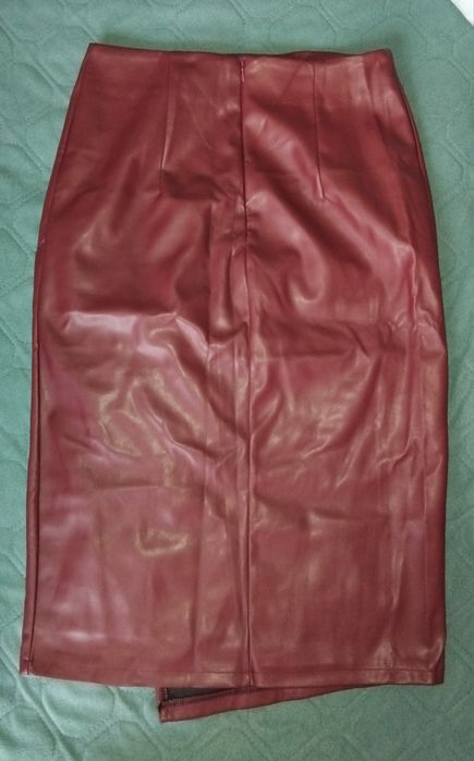 Продам юбки карандаш 2 шт