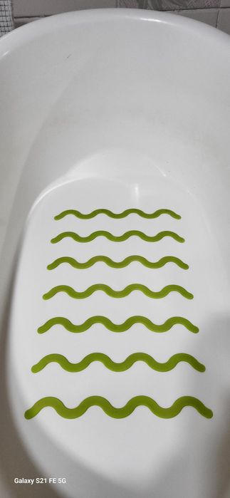 Продам ванночку для купания