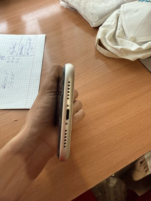 iPhone 11 с гарантией