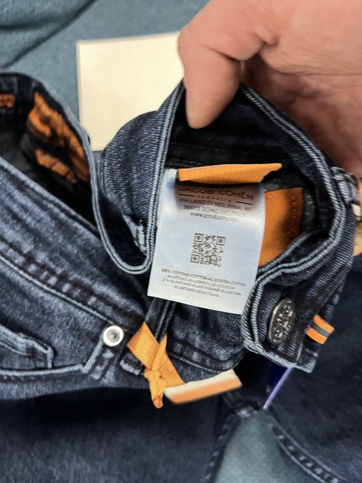 Нов модел дънки JACOB COHEN. Налична пълна серия от31ви до 40ти размер