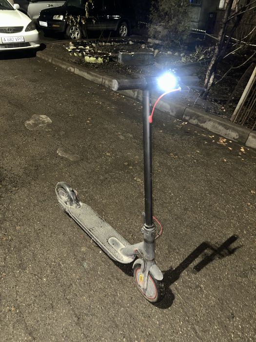 Электросамокат Xiaomi M365 Pro