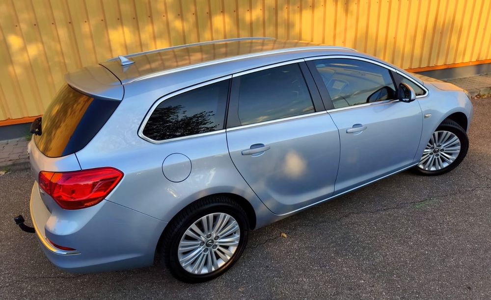 Opel Astra  J  1.6  CDTI  2015   EURO 6 // Navigație // Clima // EURO 6 //