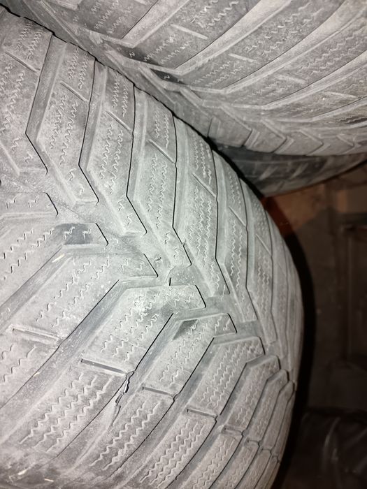 Продам шины 4 шт