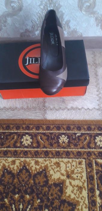 Продам новые туфли