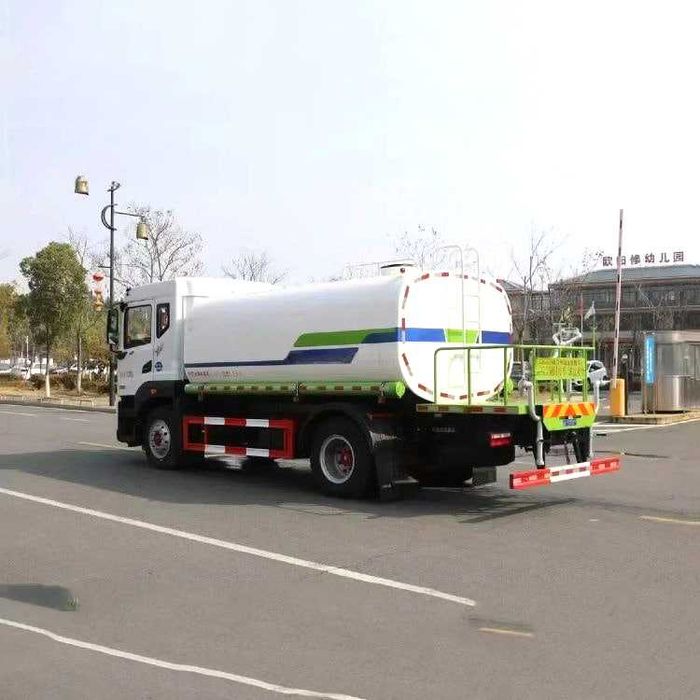 Dongfeng 4x2 Vodovoz 12 tonna  Yangi 2026