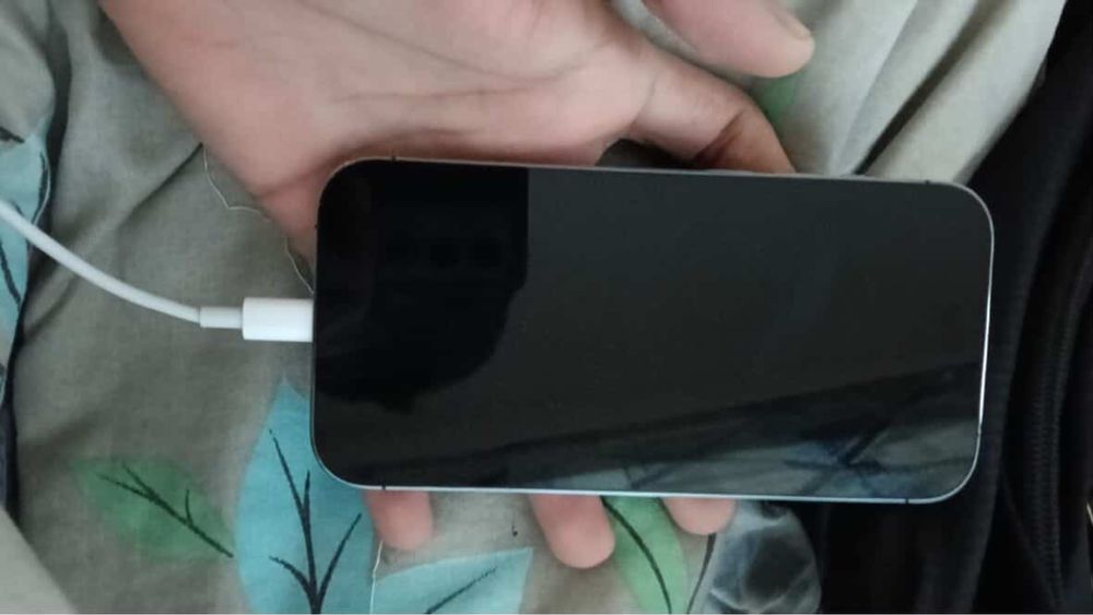 Iphone 14 Pro  в отличным состояний