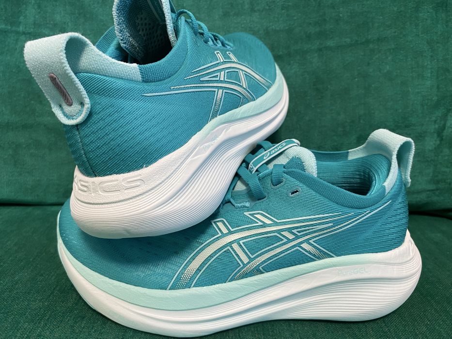 Pantofi pentru alergare Asics Gel-Nimbus 27 marimea 37.5