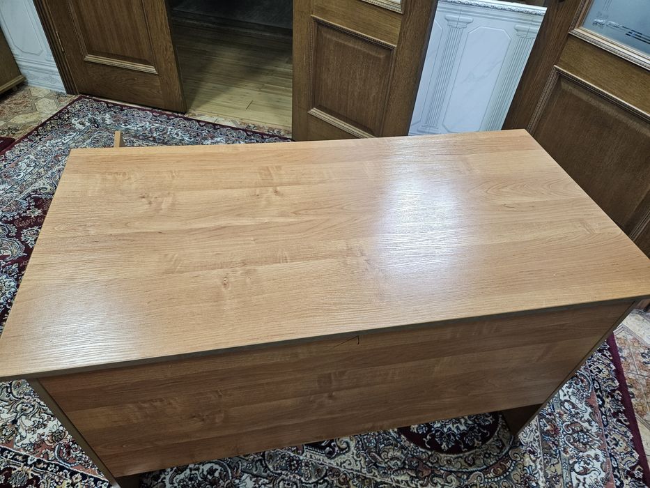 Офисный стол б/у