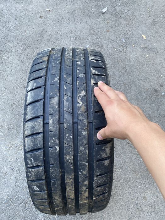Продам балон на 225/35/19