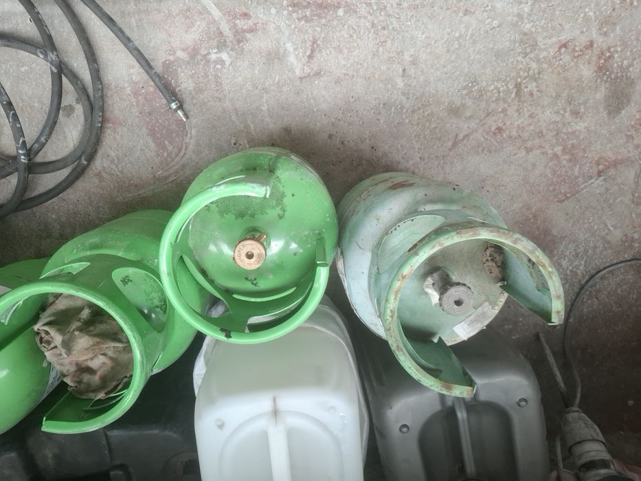 Бутилки за фреoн r134