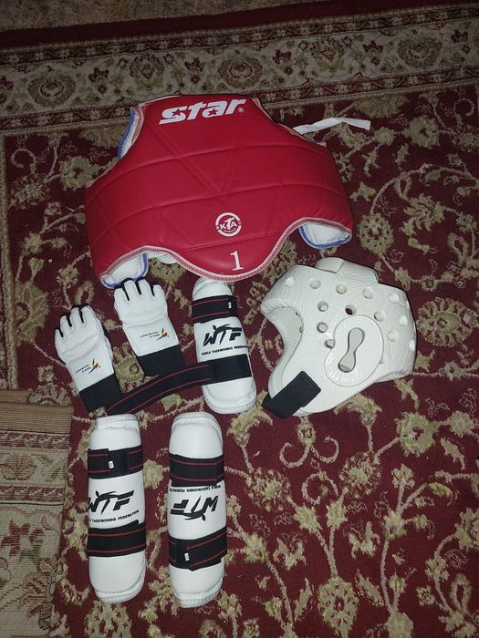 Продам костюм для таэквандо