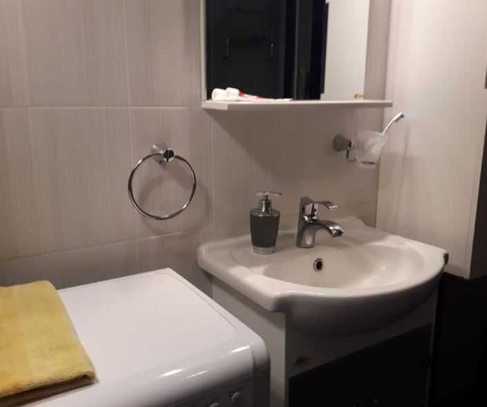 Продава се Двустаен апартамент в София, Толстой - 48 кв.м за 2303 €/кв.м - Снимка #2