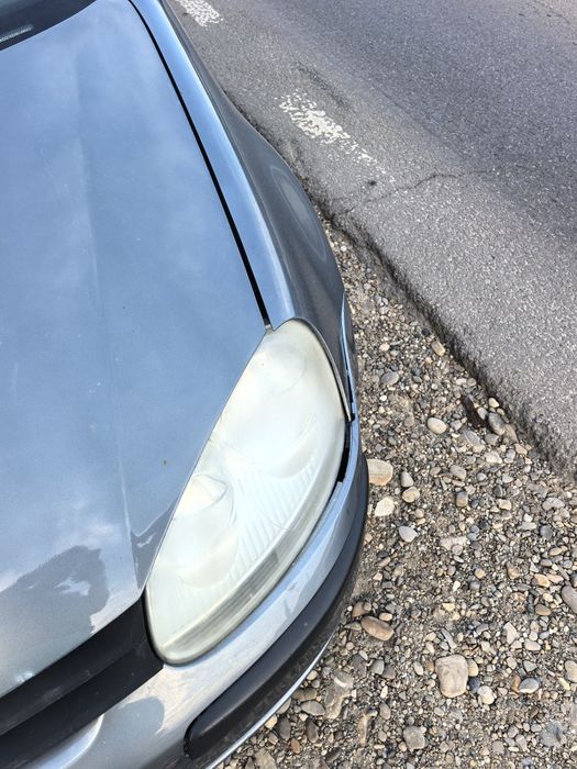 Vând golf 5 1.4 benzină