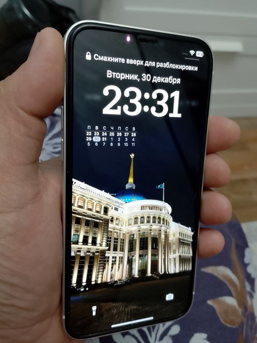 Продам Iphone 12, 64GB