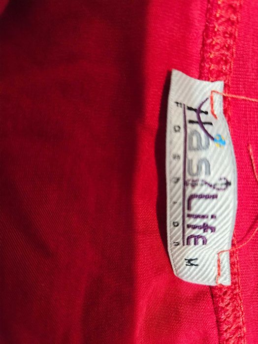 Различни спортни тениски