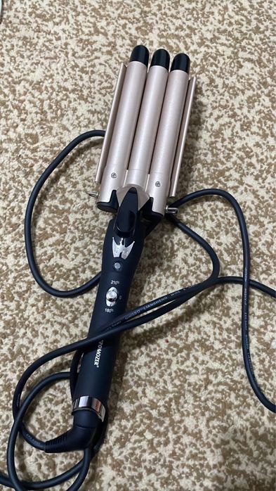 Плойка тройная. Работает. Свяжитесь.