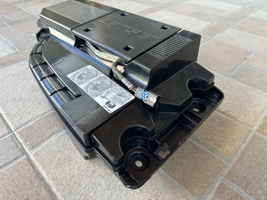 Bose subwoofer Renault Espace, Scenic