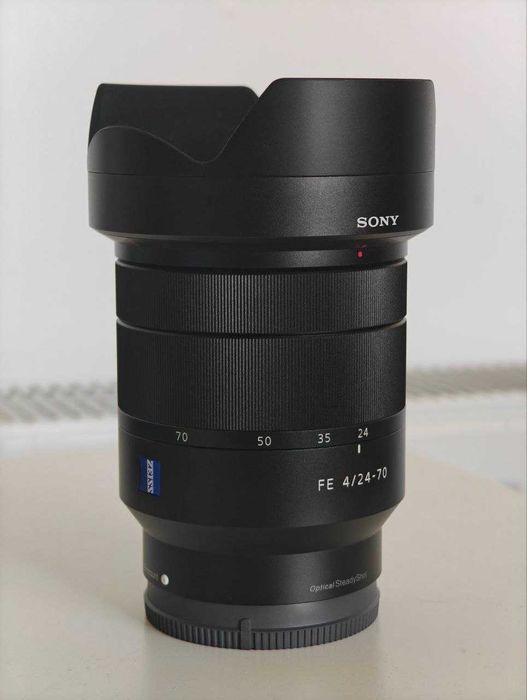 Фотоапарат Sony a7 IV + Sony FE 2.8/90 Macro G OSS + Sony FE 24-70 f/4 + осветление и аксесоари