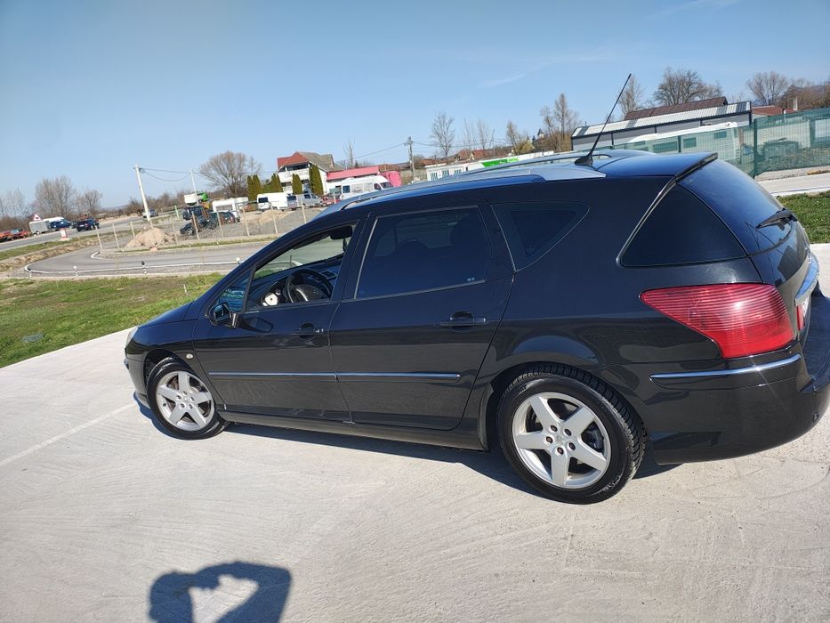 Peugeot 407 mașina este într-o stare perfectă