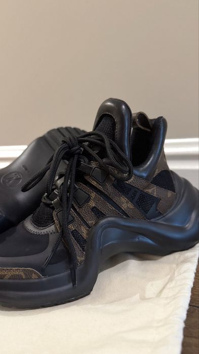 Louis Vuitton sneakers 36