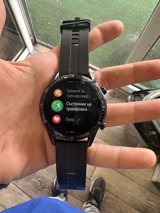 Часовник huawei gt 2