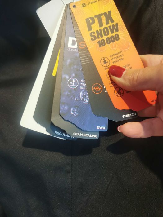 Чисто нов дамски ски гащеризон  Alpine pro