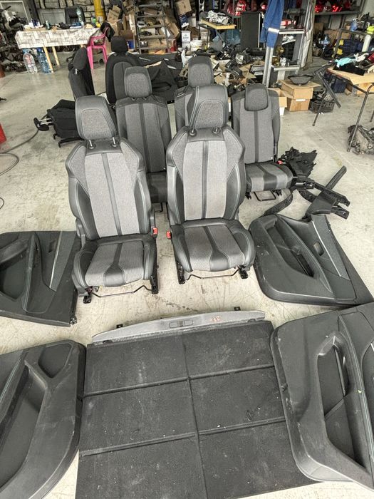 седалки/салон за Пежо/peugeot 5008